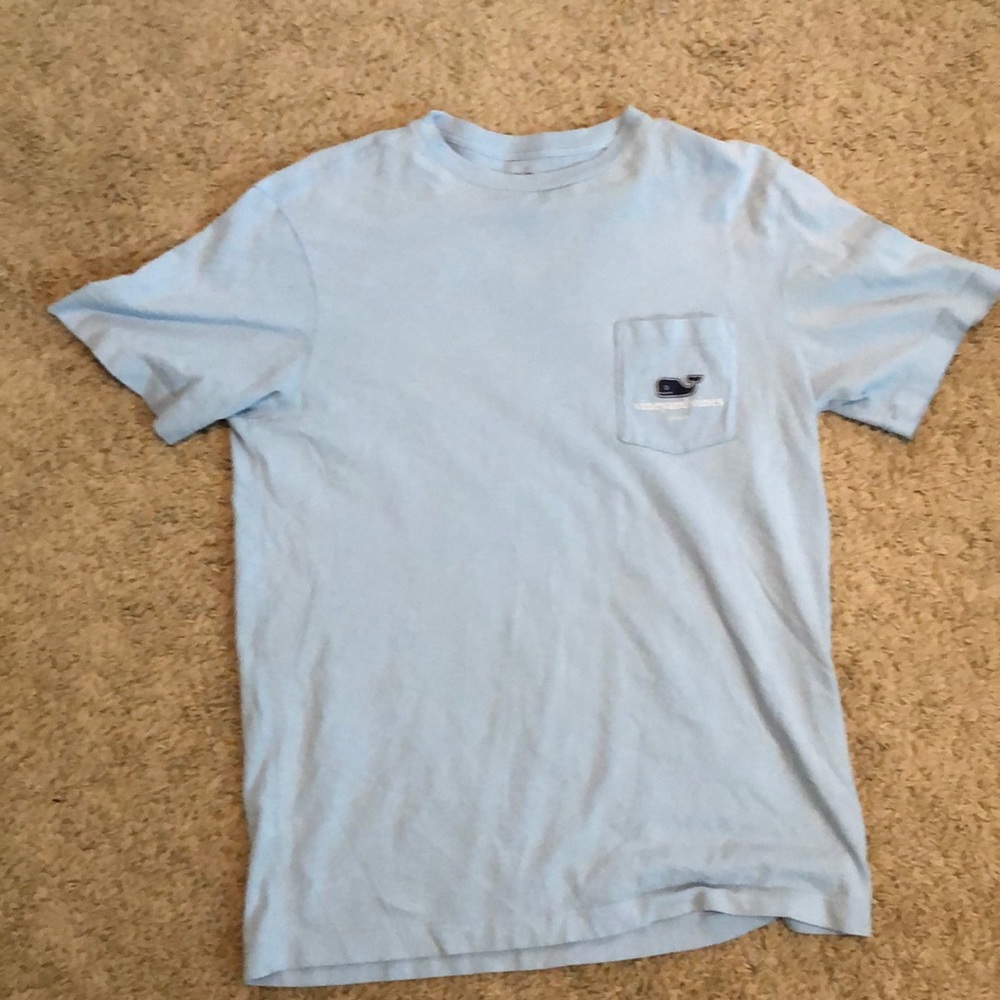 🔹Baby blue vineyard vines pocket Tee🔹